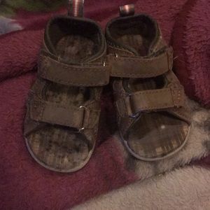 Circo size 4 tan sandals